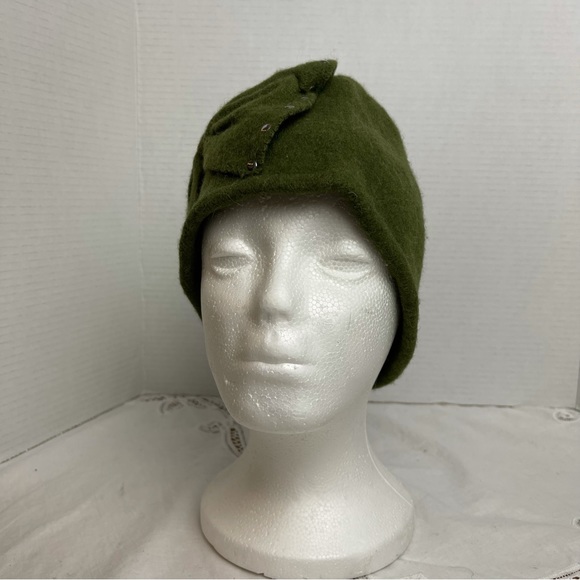 D&Y Wool Winter Hat W/Silver Studs W/Bow Army Green One Size - Picture 4 of 5